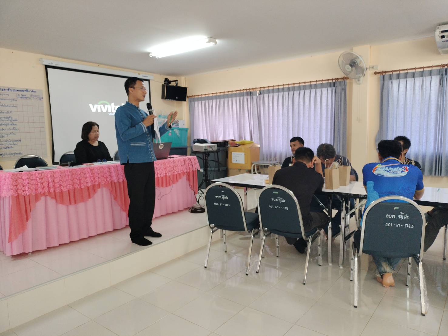 🌟พช.ปะเหลียน...ดำเนินการประชุมผู้นำการเปลี่ยนแปลง “ตำบลเข้มแข็งตามหลักปรัชญาของเศรษฐกิจพอเพียง” _______________________ 🗓วันที่ 5 มีนาคม 2569 📍ณ ห้องประชุมศูนย์พัฒนาคุณภาพชีวิตและส่งเสริมอาชีพผู้สูงอายุ องค์การบริหารส่วนตำบลสุโสะ อำเภอปะเหลียน จังหวัดตรัง ____________________       🔹นายสมพร พุ่มช่วย พัฒนาการอำเภอปะเหลียน พร้อมด้วยเจ้าหน้าที่พัฒนาชุมชนอำเภอปะเหลียน ดำเนินการจัดประชุมผู้นำการเปลี่ยนแปลง “ตำบลเข้มแข็งตามหลักปรัชญาของเศรษฐกิจพอเพียง” เพื่อขับเคลื่อนการพัฒนาชุมชนให้เกิดความมั่นคง